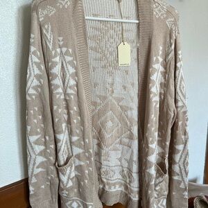 JODIFL Beige and White Patterned Cardigan